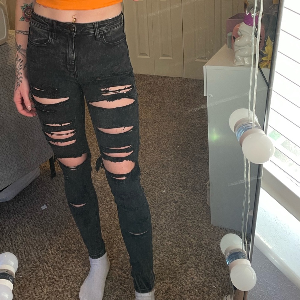 American Eagle High Waisted Black Ripped Skinny Jeans (6 XL)